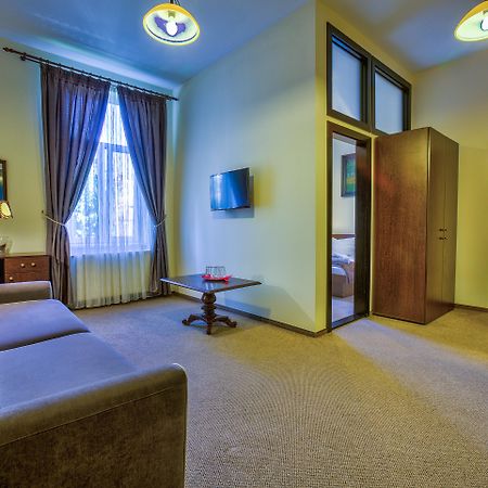 Residence Ambient Брашов Екстериор снимка